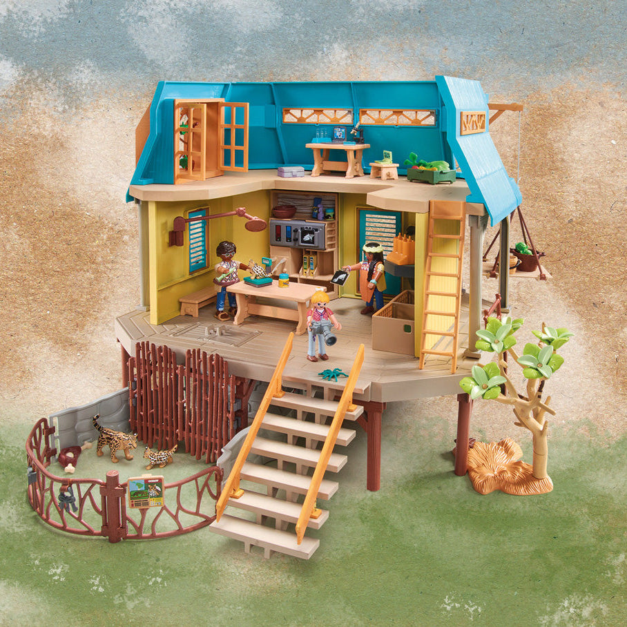 Wiltopia Animal Care Station Playset - FAO Schwarz