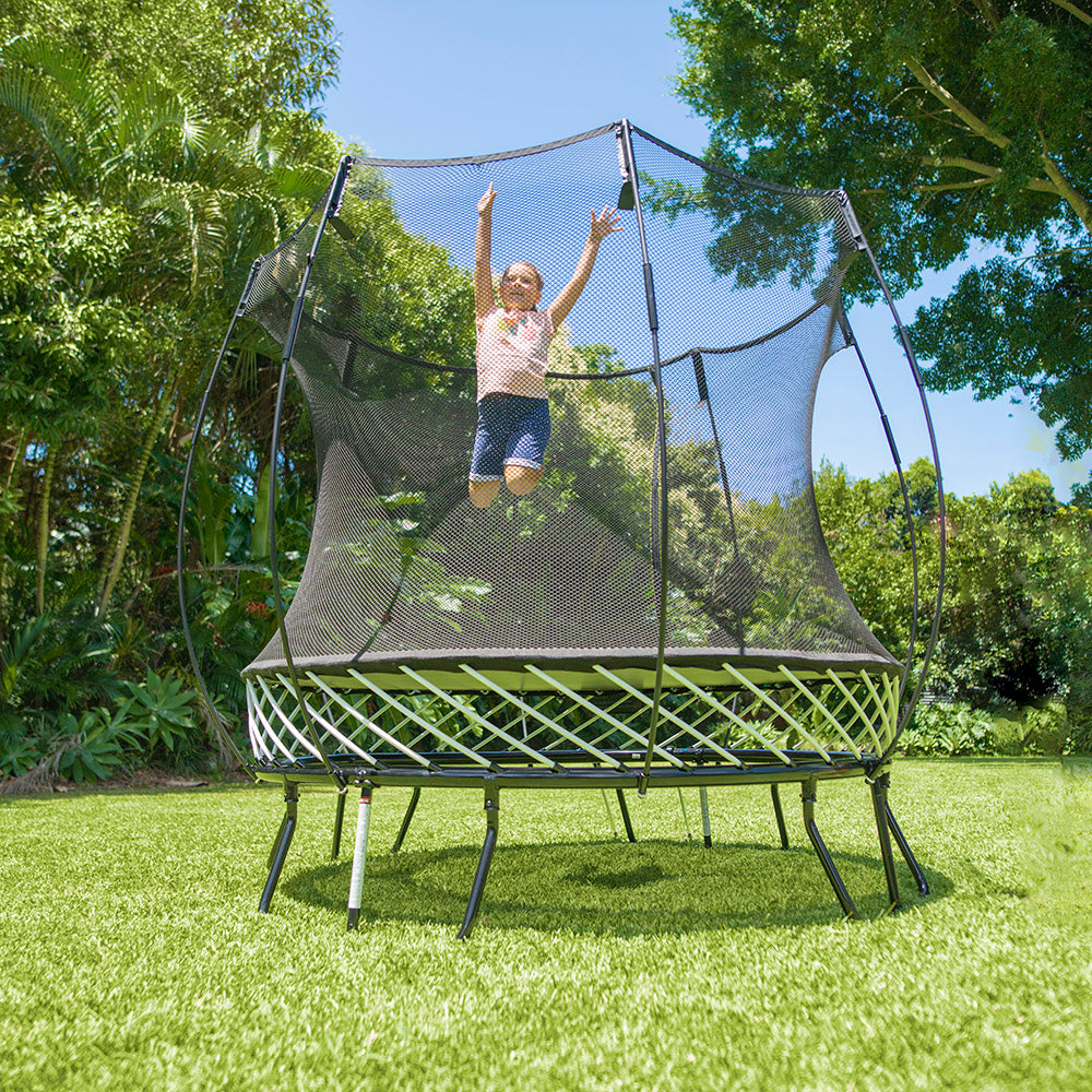Compact Round Trampoline - FAO Schwarz