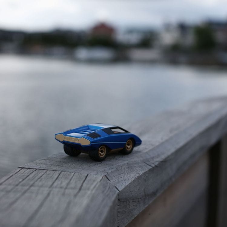 UFO Leonessa Car – Blue - FAO Schwarz