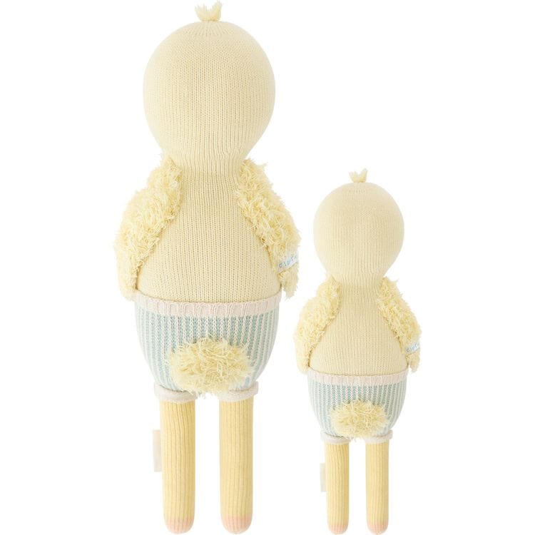 Regular 20″ Finley the Duckling Hand-Knit Doll - FAO Schwarz