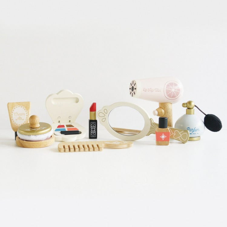 Star Beauty Bag - FAO Schwarz