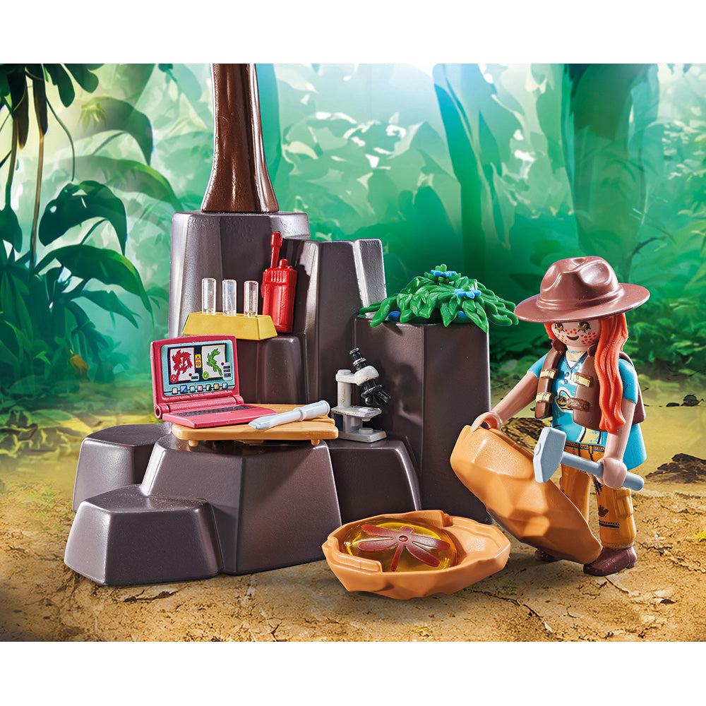 Brachiosaurus with Hovercraft Playset - FAO Schwarz