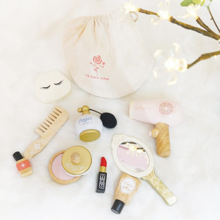 Star Beauty Bag - FAO Schwarz