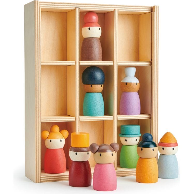 Wooden Happy Folk Hotel - FAO Schwarz